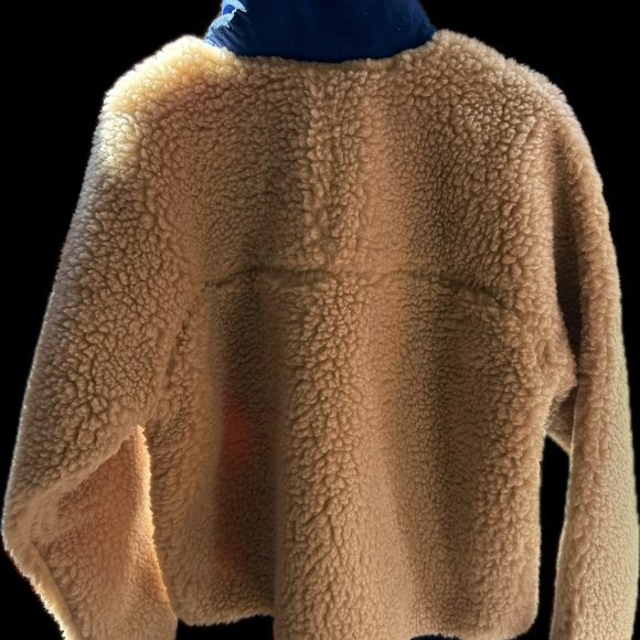 Large Deep Pile Fleece from All Blues Co. -in the style of vintage 80s Patagonia - Picture 9 of 9